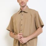 Kemeja Lengan Pendek Pierre Cardin Solid Lunzier - Brown Regular Formal